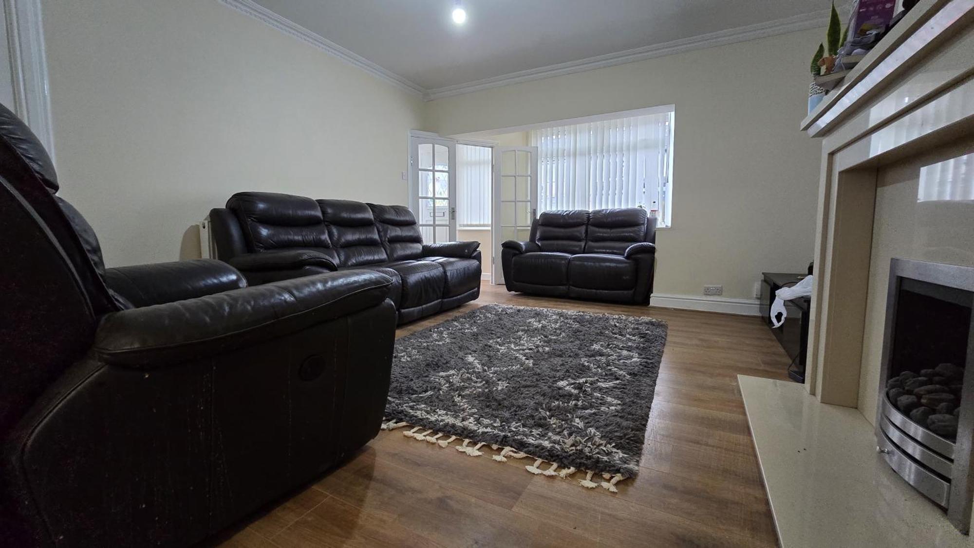 Entire Three Bedroom House In Birmingham Exteriör bild